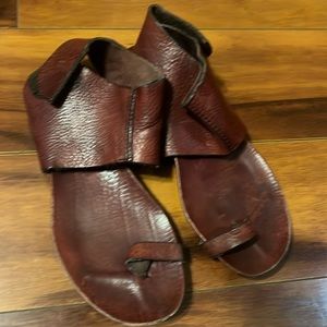 Pedro Garcia Sandals with thong and velcro straps, burgundy